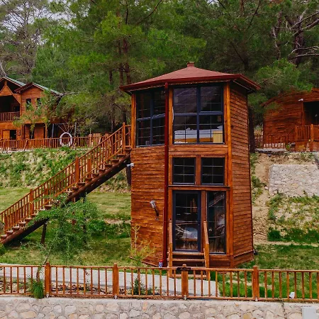 Babylon Town מלון